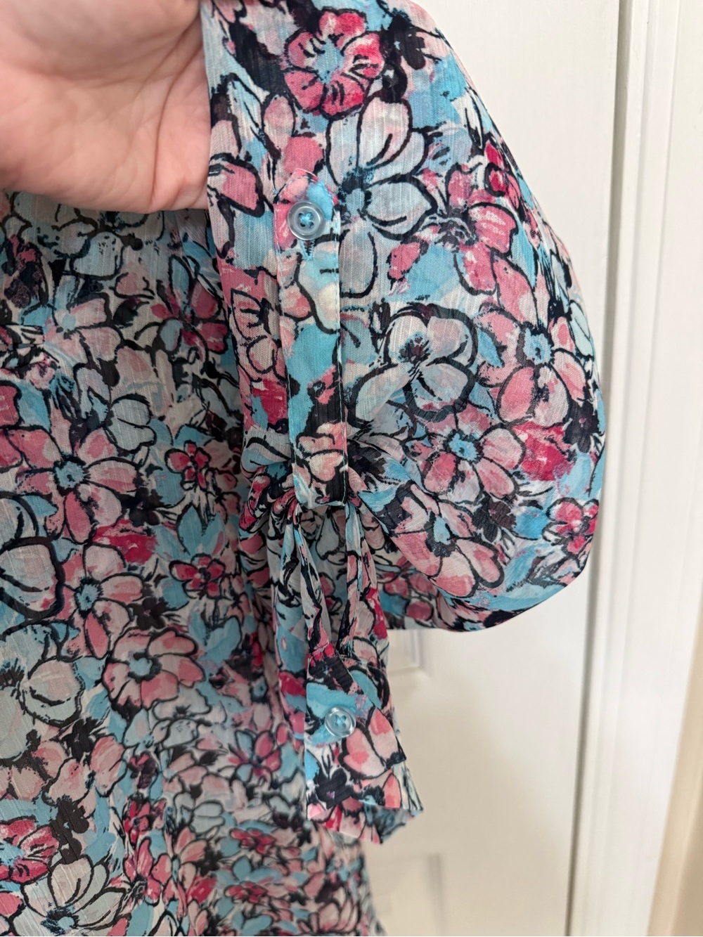 Kut from the Kloth Jasmine Floral Sheer Button Down Blouse Top Size L - Picture 7 of 11